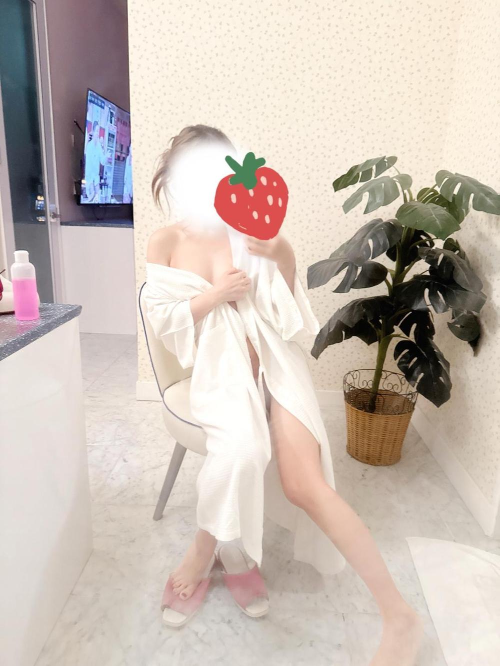 「いっぱい触って🍑🩷」