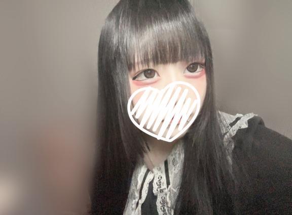 「いますよ〜ι(`・-・´)/」