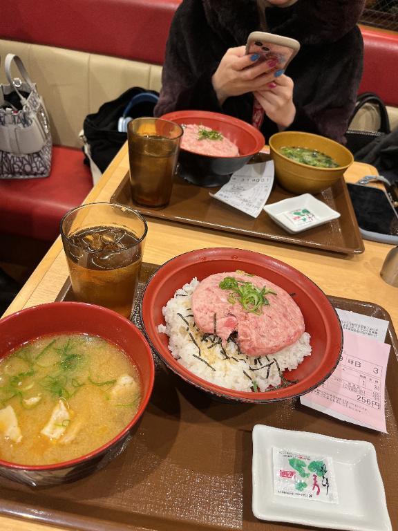 「🩵フリスビー丼」